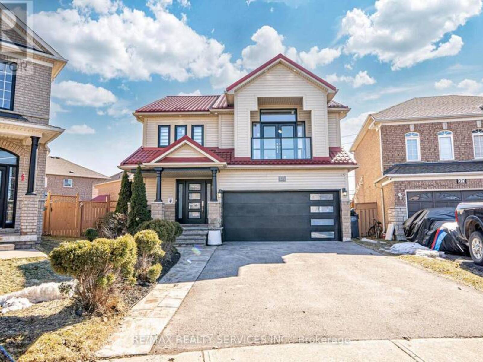 18 BRAMBANK CRESCENT, Brampton, Ontario L7A 1T9