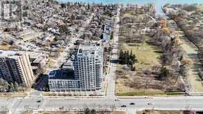 520 - 3865 LAKE SHORE BOULEVARD W | Toronto Ontario | Slide Image Thirty-five