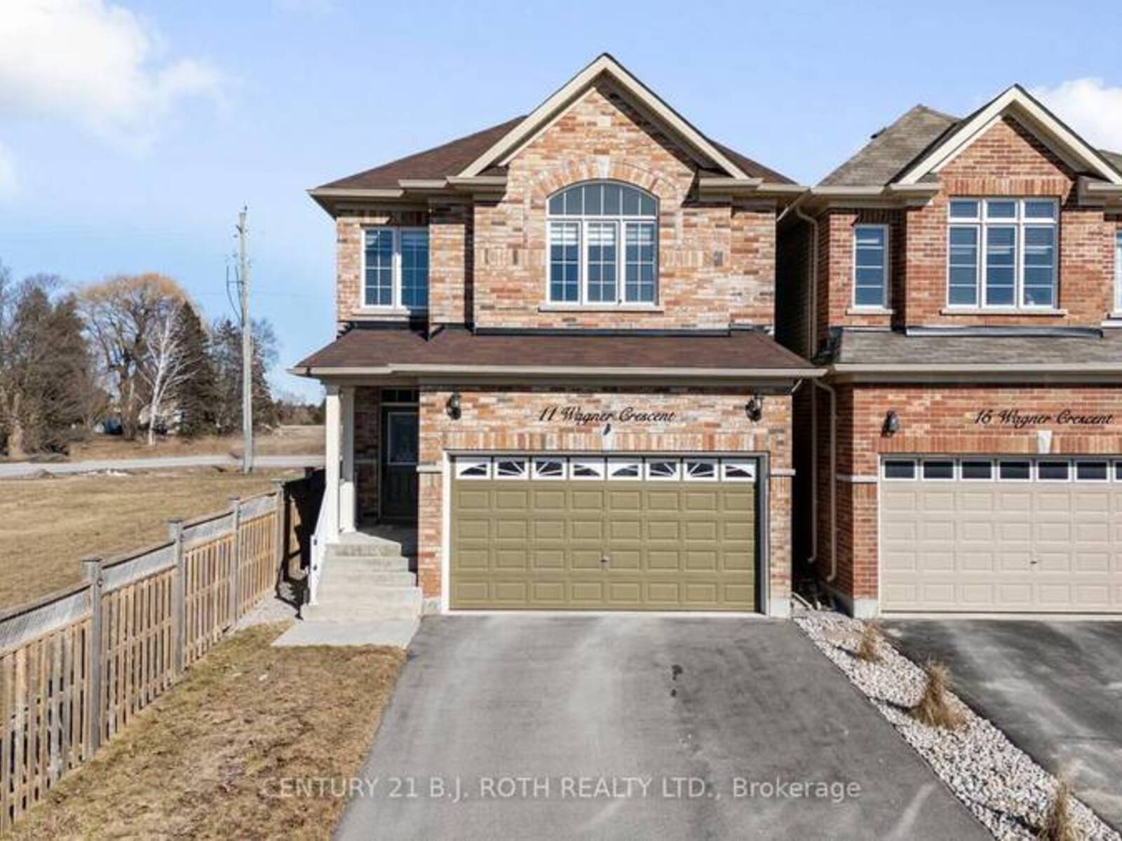 11 WAGNER CRESCENT, Angus, Ontario L0M 1B6