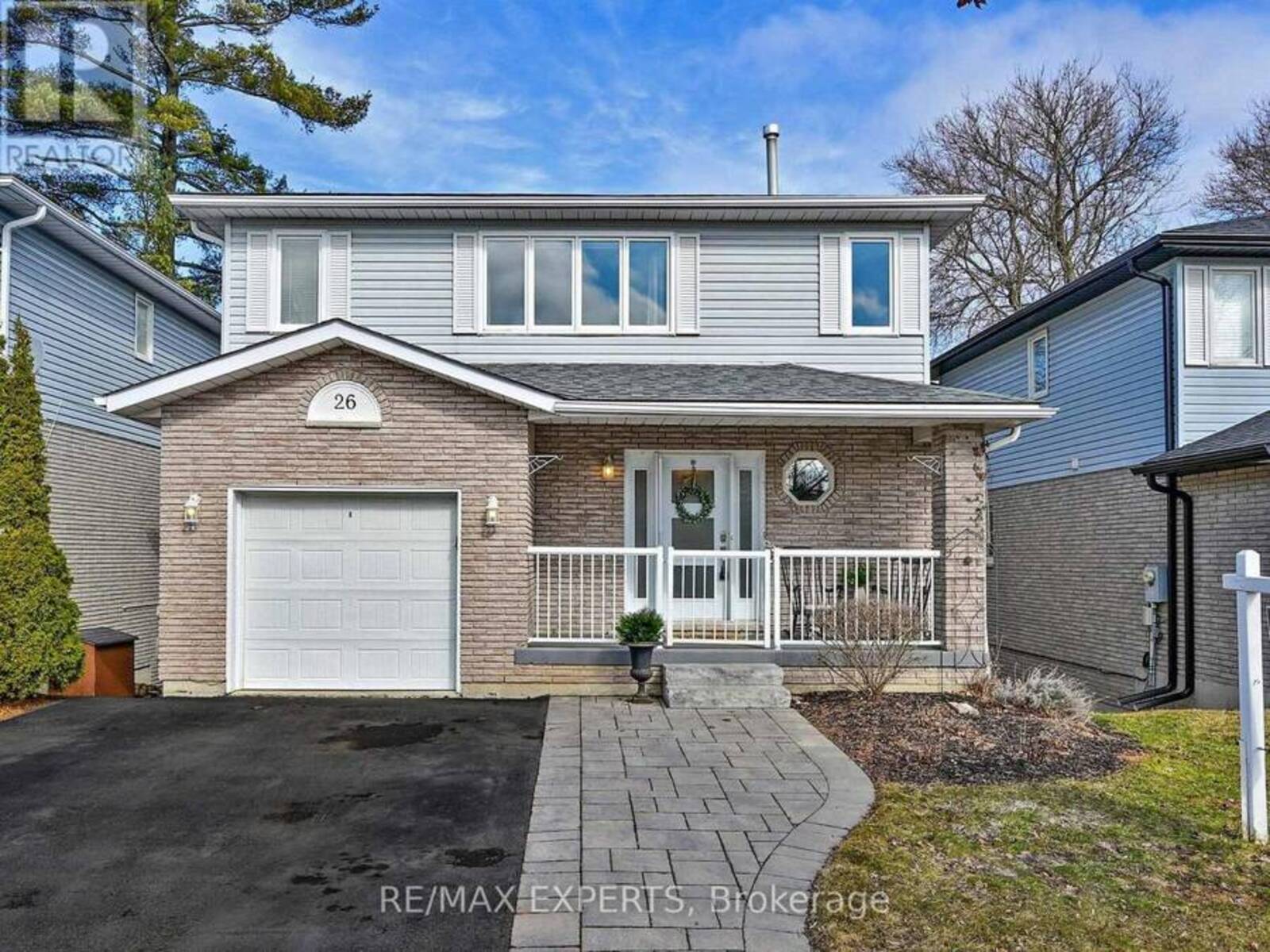 26 THOMPSON DRIVE, East Gwillimbury, Ontario L9N 1L8