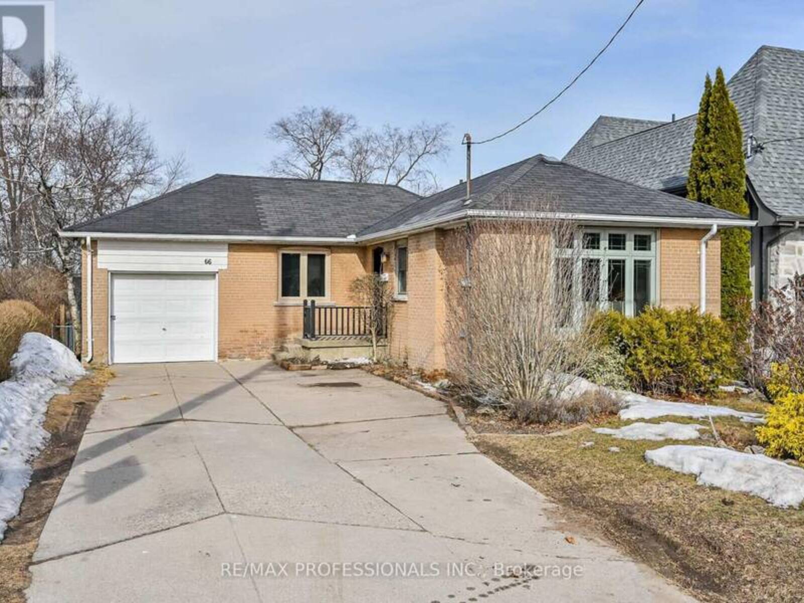 66 CLONMORE DRIVE, Toronto, Ontario M1N 1X8