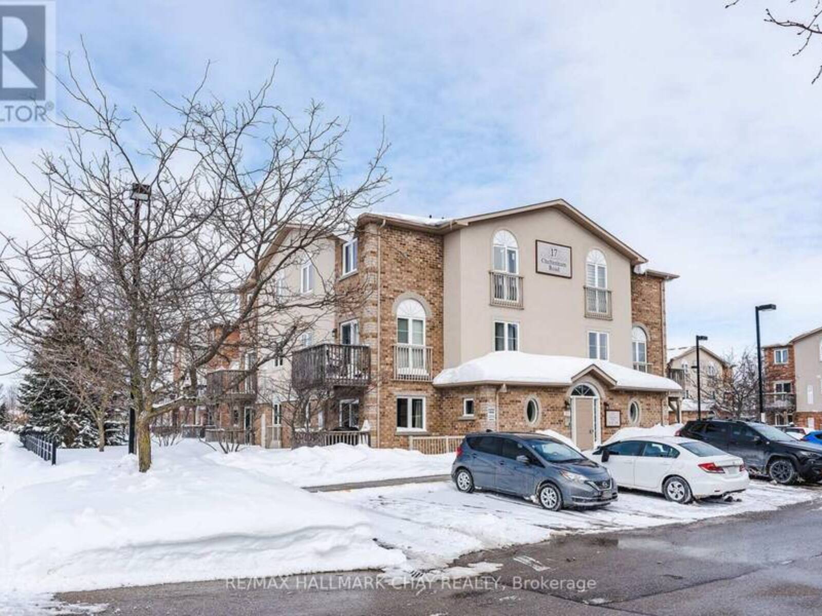 8 - 17 CHELTENHAM ROAD, Barrie, Ontario L4M 0E7