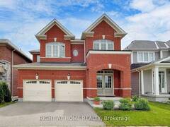 11 ROBERT WILSON CRESCENT Georgina Ontario, L4P 0G8