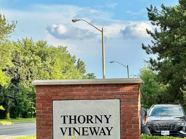 13 - 28 THORNY VINEWAY Toronto Ontario, M2J 4J2 - 5 Bedrooms Condo For Sale