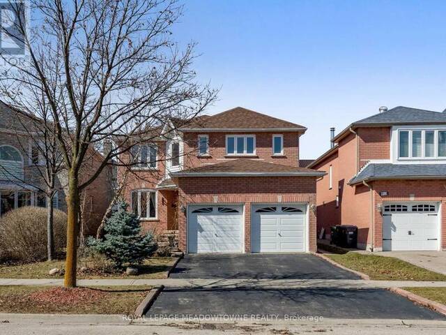 917 FOCAL ROAD Mississauga Ontario, L5V 1M8 - 4 Bedrooms Home For Sale