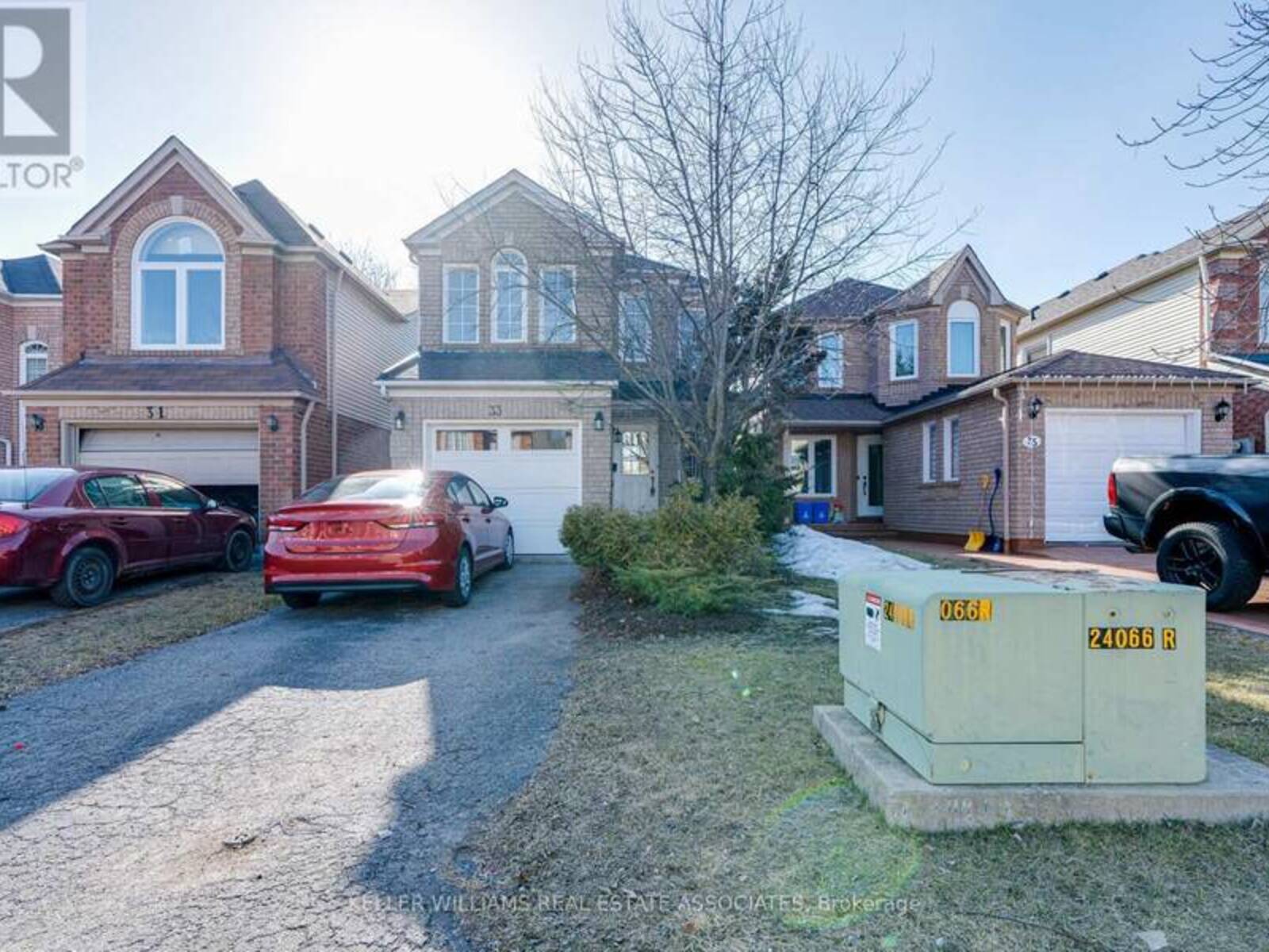 33 LAX AVENUE, Ajax, Ontario L1Z 1G7