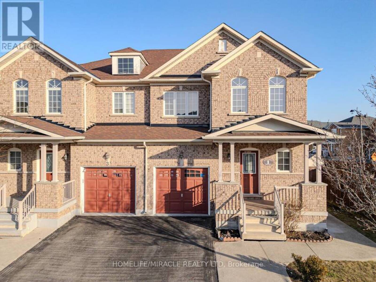 1 KETTLEWELL CRESCENT, Brampton, Ontario L6R 0T3