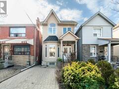 48 WILEY AVENUE Toronto Ontario, M4J 3W4