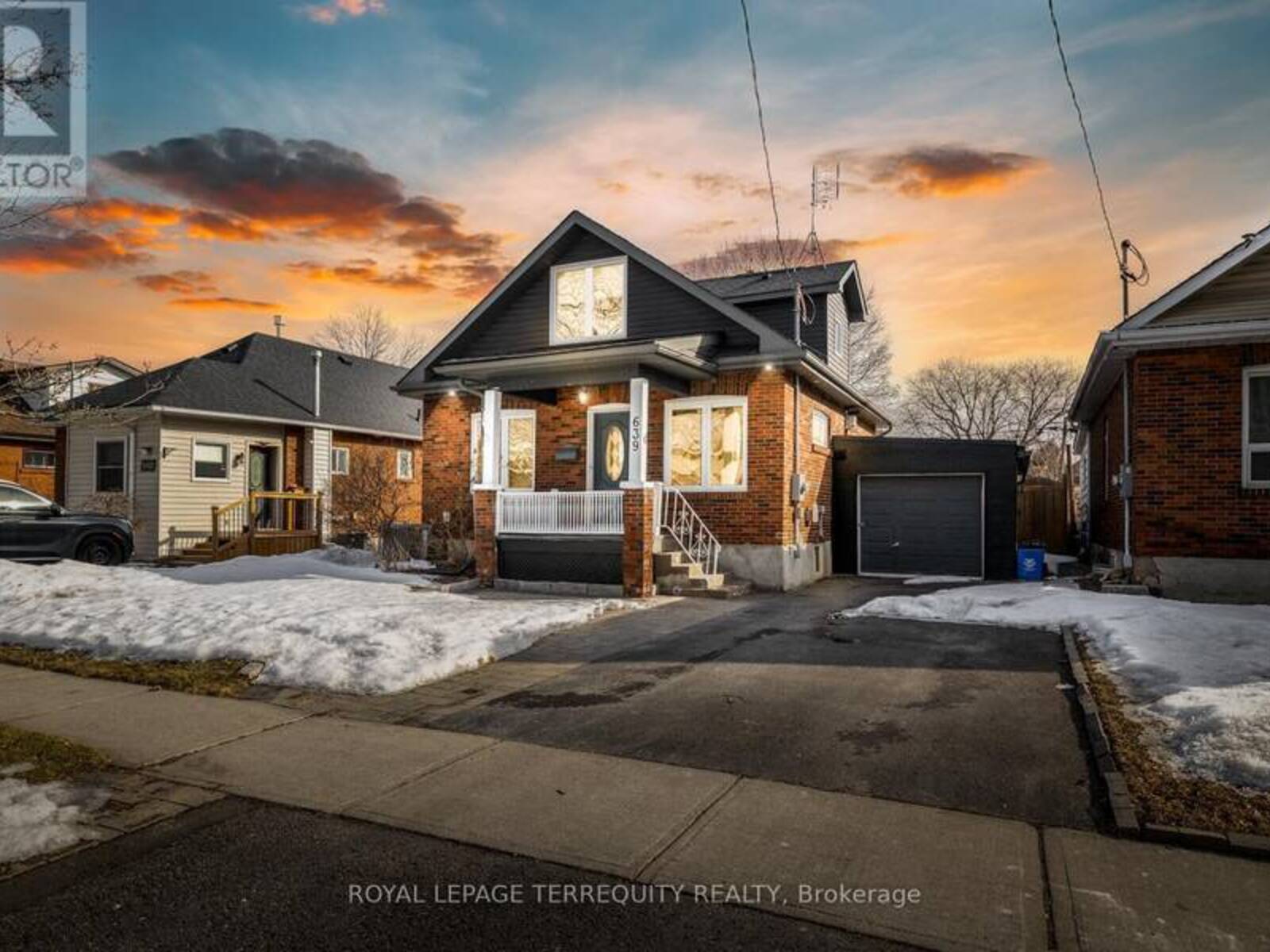 639 SOMERVILLE AVENUE, Oshawa, Ontario L1G 4J2