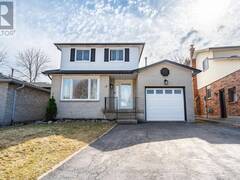 19 VISTA COURT Hamilton Ontario, L9B 1X2