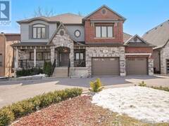 43 ELM GROVE AVENUE Richmond Hill Ontario, L4E 2V4