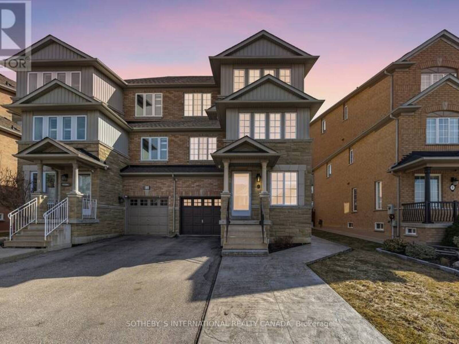 9 GIOVANNI WAY, Vaughan, Ontario L4H 1R7