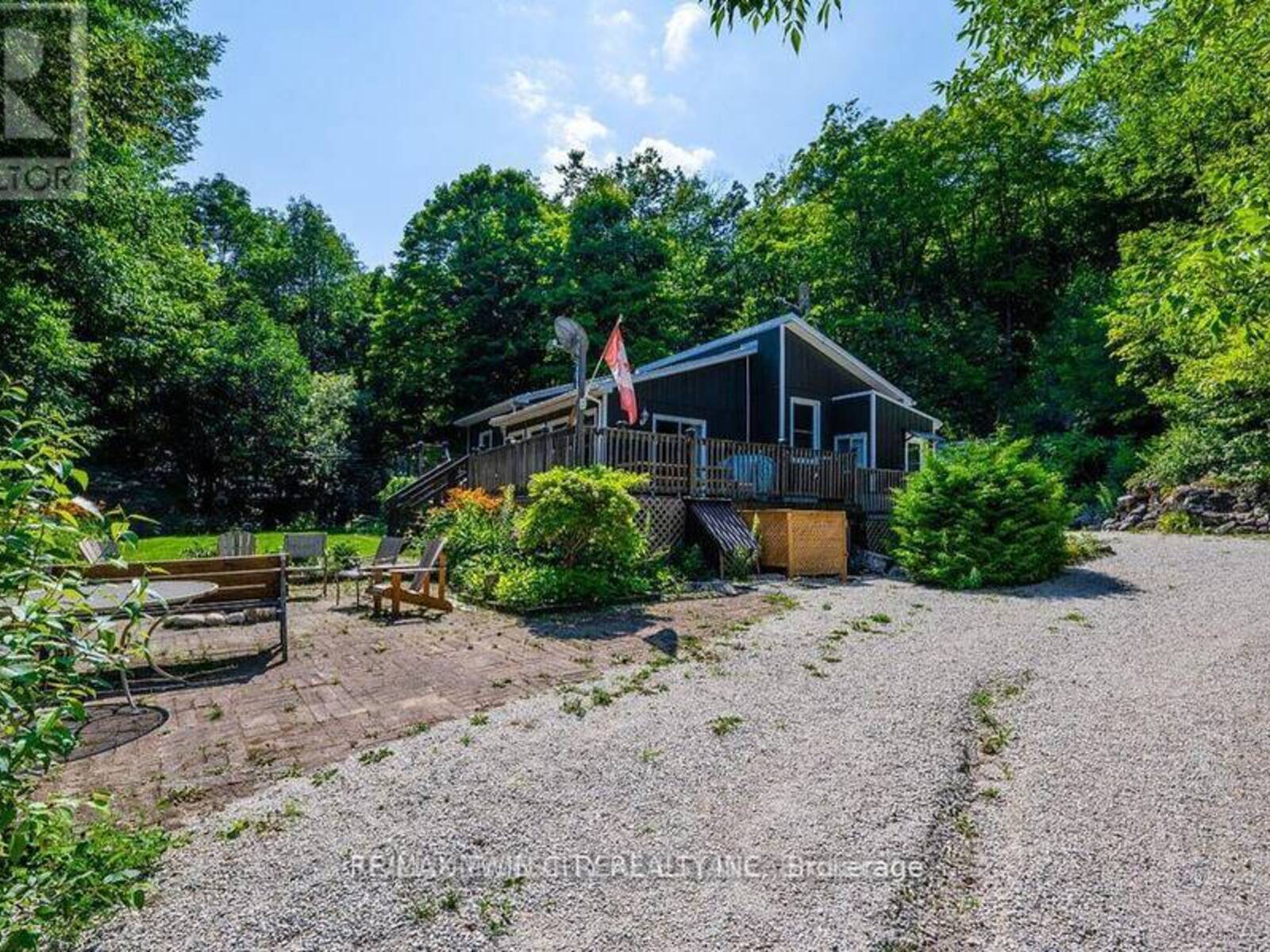 11 14TH AVENUE, Georgian Bluffs, Ontario N0H 2T0