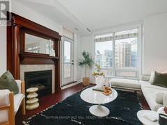 1109 - 100 HAYDEN STREET Toronto Ontario, M4Y 3C7