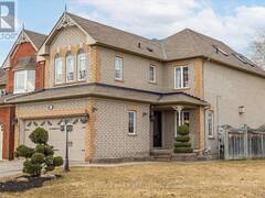 109 ST THOMAS STREET Whitby Ontario, L1M 1G3