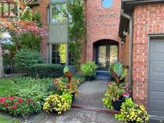 25 VANCHO CRESCENT Toronto Ontario, M9A 4Z1