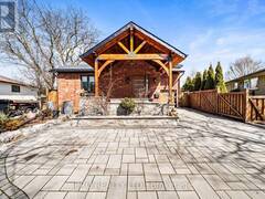 17 HARDWICK COURT Toronto Ontario, M9C 4G5