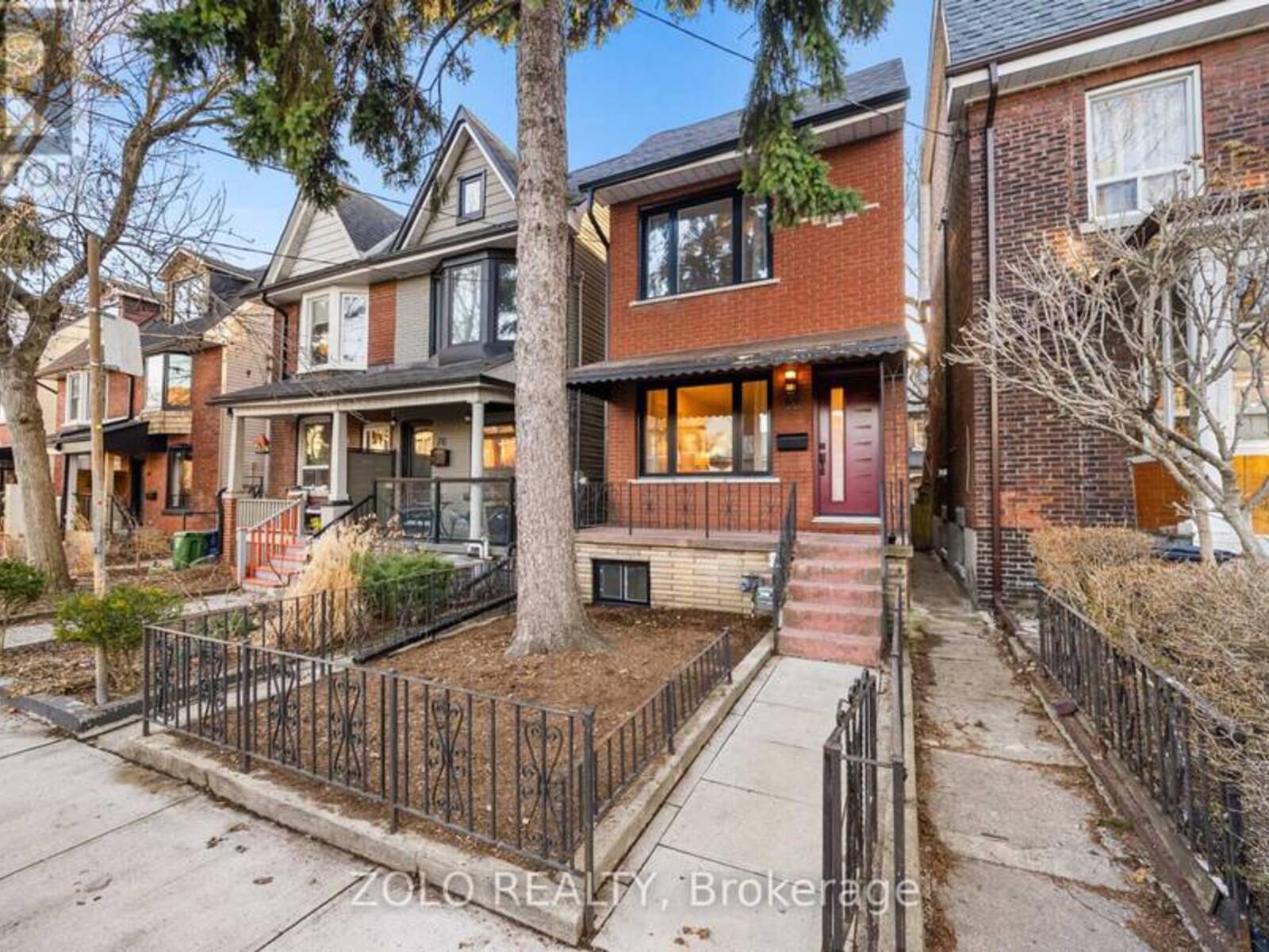 82 BELLWOODS AVENUE, Toronto, Ontario M6J 2P4