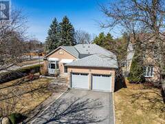 2 MILGATE PLACE Aurora Ontario, L4G 5R2