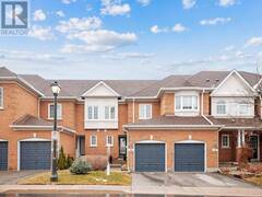 14 - 190 HARDING BOULEVARD W Richmond Hill Ontario, L4C 0J9