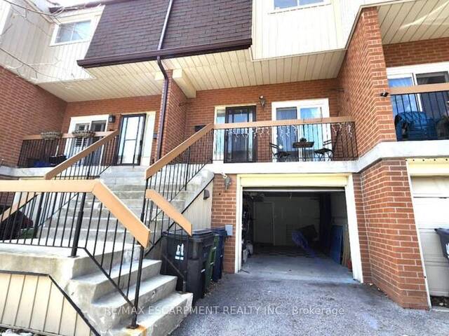 18 - 152 HOMESTEAD ROAD Toronto Ontario, M1E 3S2 - 3 Bedrooms Condo For Sale