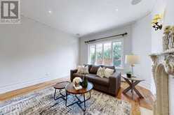 25 OAK AVENUE | Richmond Hill Ontario | Slide Image Ten
