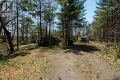 1075 HEINTZMAN GATE | Gravenhurst Ontario | Slide Image Two