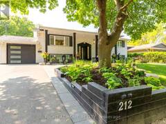 212 LOCKHART DRIVE St. Catharines Ontario, L2T 1X1
