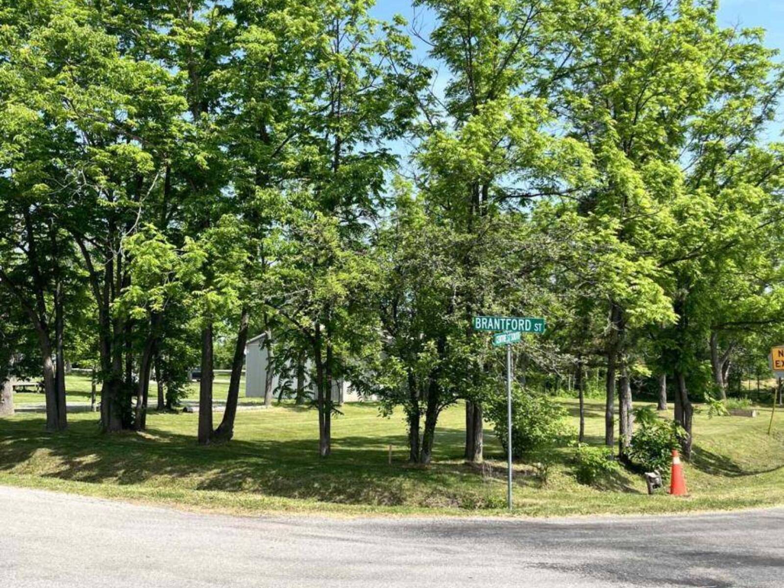 LOT 5 CENTRE STREET S, Brantford, Ontario N3T 5L9