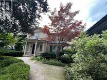 7 VALLEYANNA DRIVE | Toronto Ontario | Slide Image Four