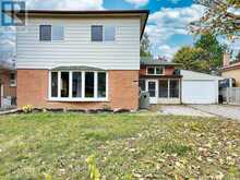 24 GENTRY CRESCENT | Richmond Hill Ontario | Slide Image Two