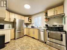 24 GENTRY CRESCENT | Richmond Hill Ontario | Slide Image Seven