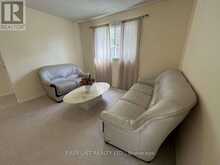 102 BURWELL CRESCENT | Markham Ontario | Slide Image Twelve