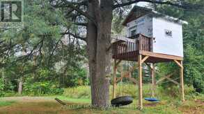 2324 60 HIGHWAY N | Huntsville Ontario | Slide Image Thirty