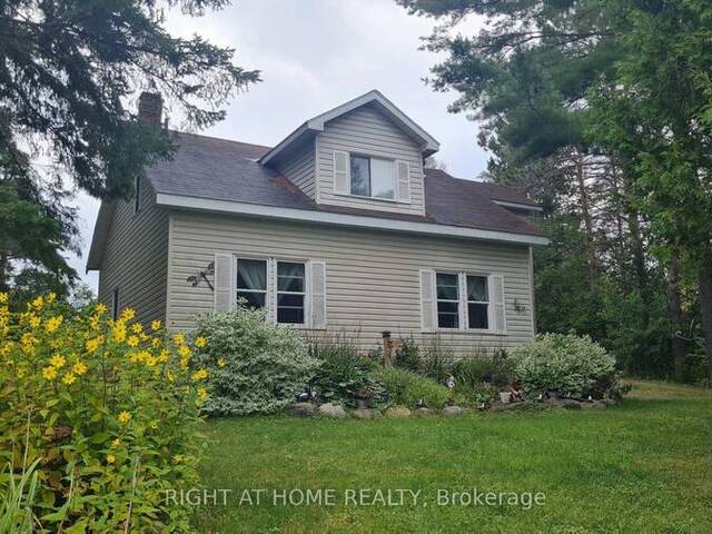 2324 60 HIGHWAY N Huntsville Ontario, P1H 2J6 - 3 Bedrooms Home For Sale