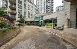 606 - 2111 LAKE SHORE BOULEVARD W | Toronto Ontario | Slide Image Four