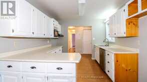 24 HOWARD AVENUE | Tiny Ontario | Slide Image Six