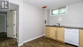 24 HOWARD AVENUE | Tiny Ontario | Slide Image Thirty-one