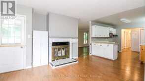 24 HOWARD AVENUE | Tiny Ontario | Slide Image Nine