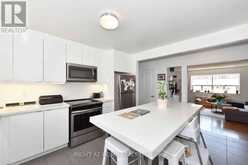 121 FOURTH STREET | Toronto Ontario | Slide Image Eight