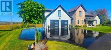18 SWAN LANE | Tay Ontario | Slide Image One