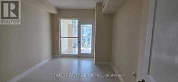 1705 - 3 MARINE PARADE DRIVE | Toronto Ontario | Slide Image Five
