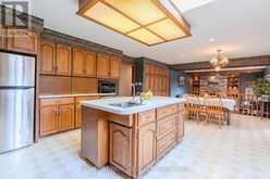 425 GOLF CLUB ROAD | Hamilton Ontario | Slide Image Eleven