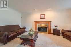 425 GOLF CLUB ROAD | Hamilton Ontario | Slide Image Five