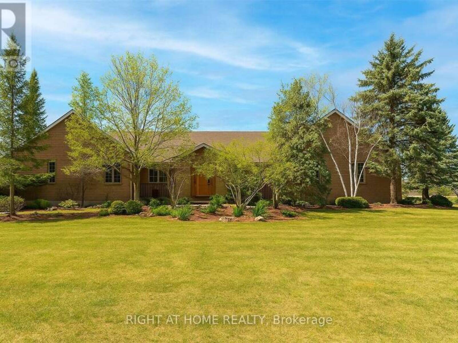 425 GOLF CLUB ROAD, Hamilton, Ontario L0R 1P0