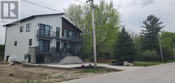 157 EDWARD STREET | Southampton Ontario | Slide Image Three
