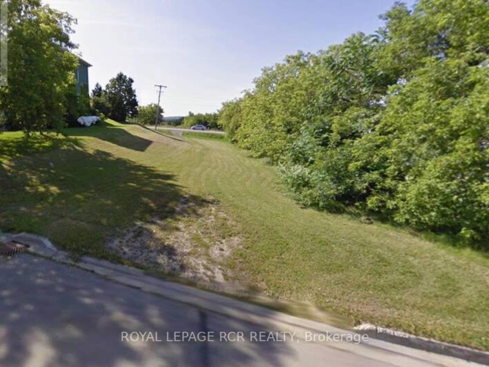 9-11 ANNAMARIA DRIVE, Georgina, Ontario L4P 3H8