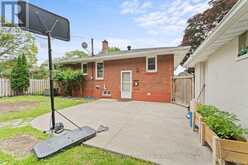 2504 ASKIN AVENUE | Windsor Ontario | Slide Image Thirty-five
