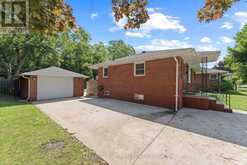 2504 ASKIN AVENUE | Windsor Ontario | Slide Image Three