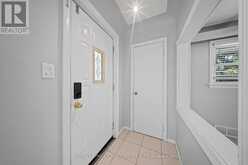 2504 ASKIN AVENUE | Windsor Ontario | Slide Image Six